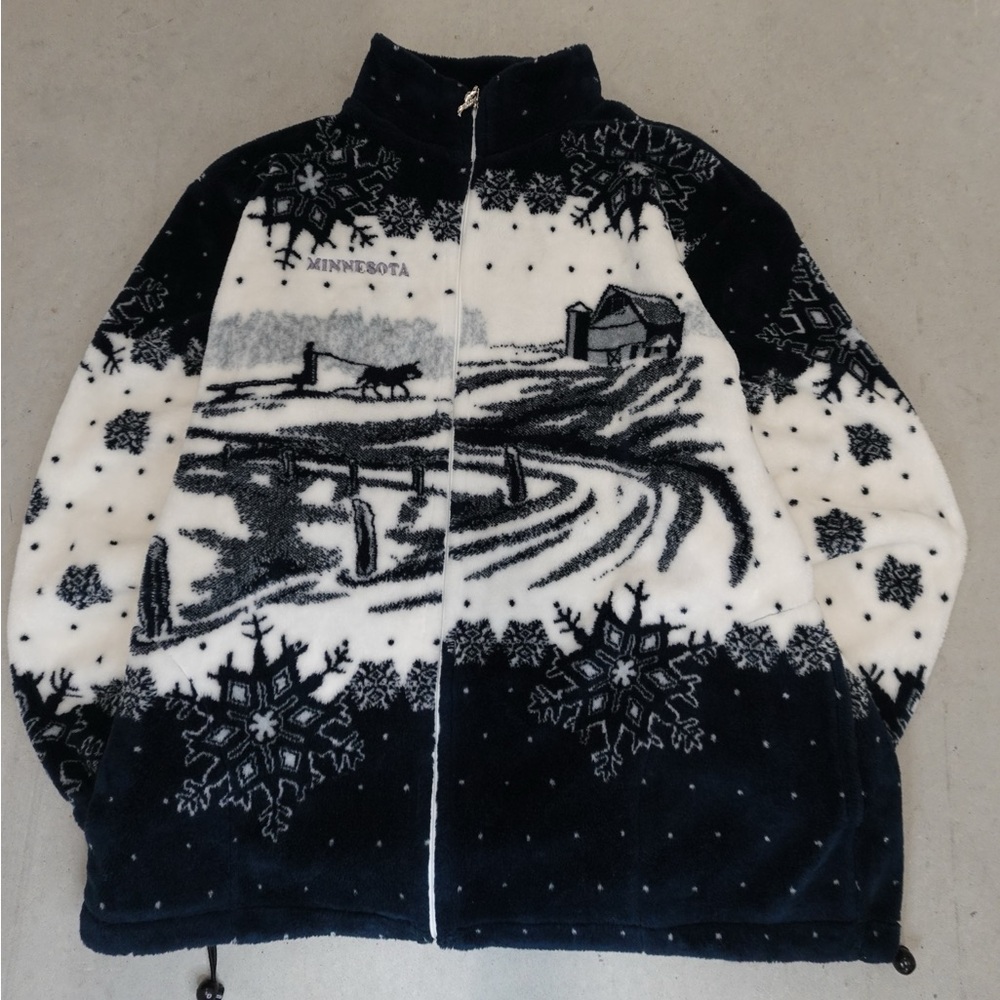 Winter Scene Fleece Jacket - Black and White
